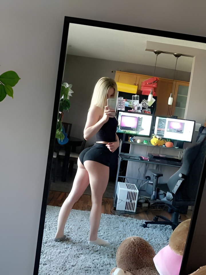 Марта привлекательная девушка из Канаша цена от 4000 руб