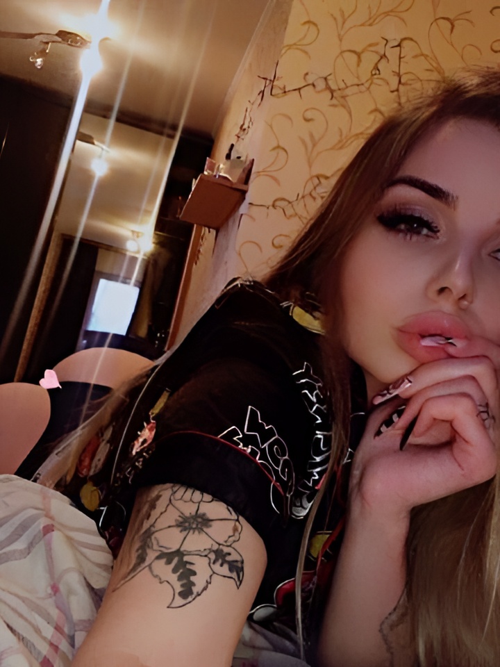 Вероника привлекательная девушка из Канаша цена от 4000 руб