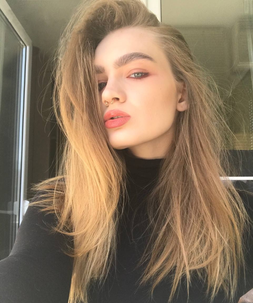 Лена привлекательная девушка из Канаша цена от 3000 руб