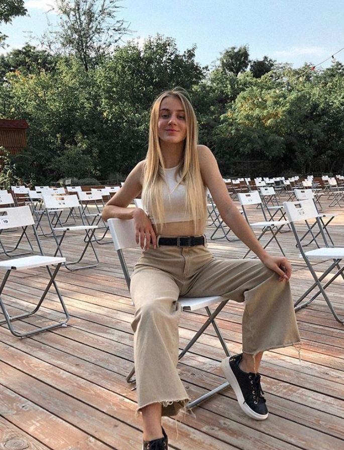 🎥 ДАРЬЯ привлекательная девушка из Канаша цена от 5000 руб